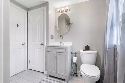 Bath - 82 Phillips St, Woonsocket, RI 02895 photo 2 of 6