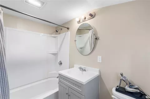 Bath - 82 Phillips St, Woonsocket, RI 02895 photo 4 of 6