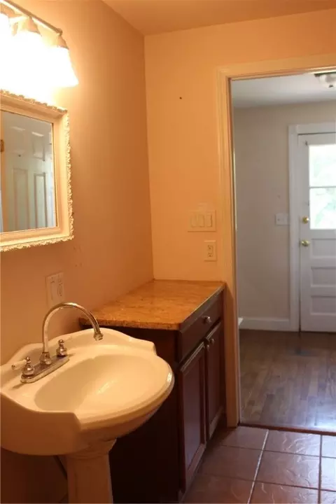 29 Chapmans Ave, Warwick, RI 02886 photo 18