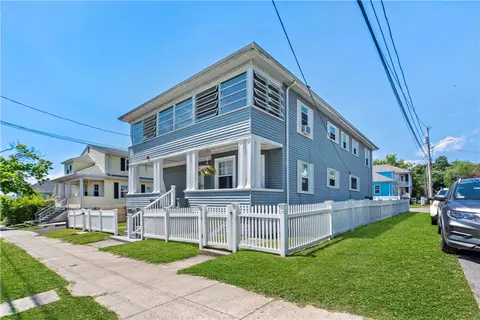 143 Bay View Ave, Bristol, RI 02809