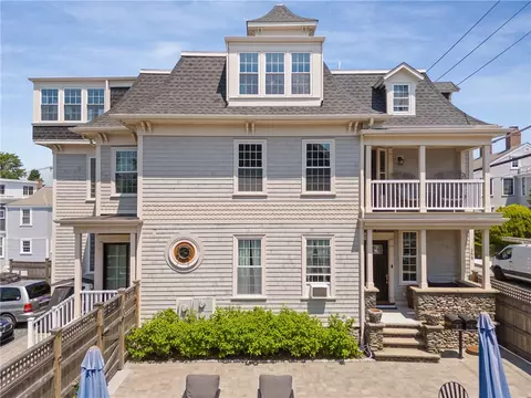 359 Spring St, Newport, RI 02840
