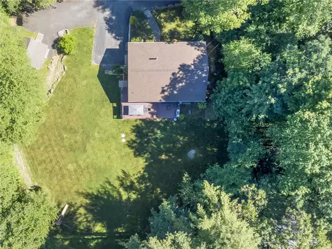 976 Putnam Pike, Glocester, RI 02814 photo 31