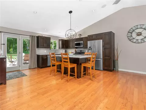 976 Putnam Pike, Glocester, RI 02814 photo 6