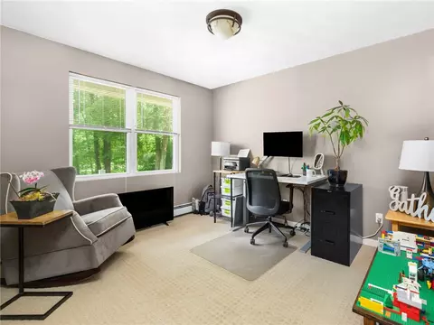 976 Putnam Pike, Glocester, RI 02814 photo 10