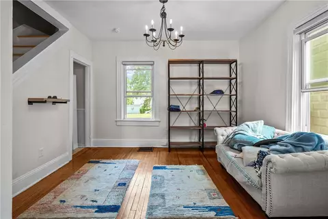 16 Collins St, Woonsocket, RI 02895 photo 11