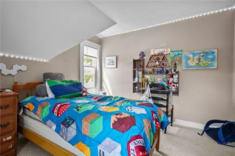 16 Collins St, Woonsocket, RI 02895 photo 19