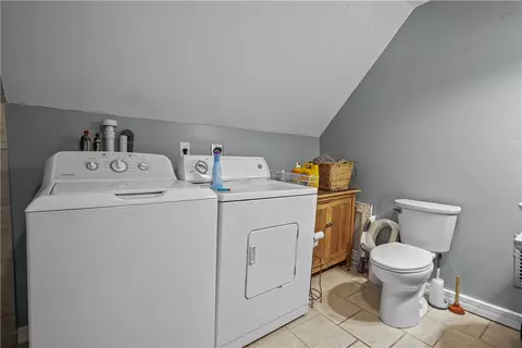 16 Collins St, Woonsocket, RI 02895 photo 23
