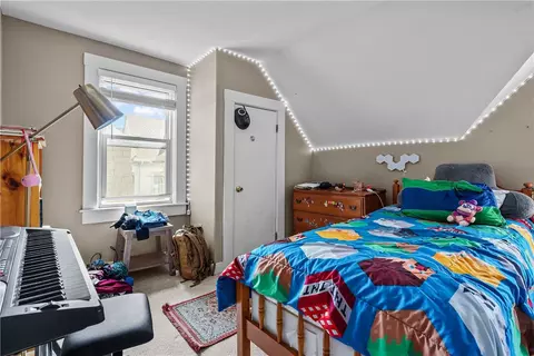 16 Collins St, Woonsocket, RI 02895 photo 18