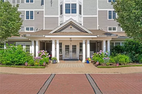 45 Starboard Dr #370, Tiverton, RI 02878