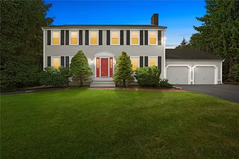 72 Scarborough Rd, Cumberland, RI 02864