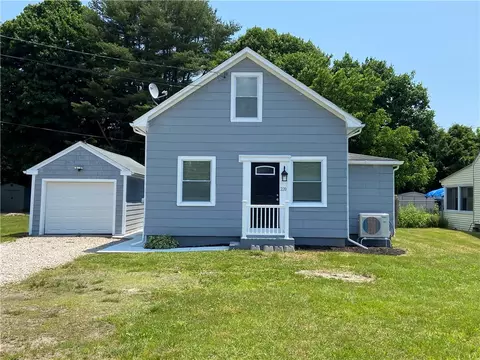 220 Main St, Hopkinton, RI 02804