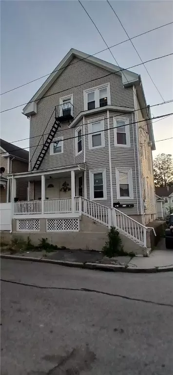 23 Ida St, Providence, RI 02909