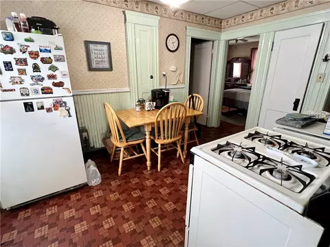 56 Asylum St, Woonsocket, RI 02895 photo 24