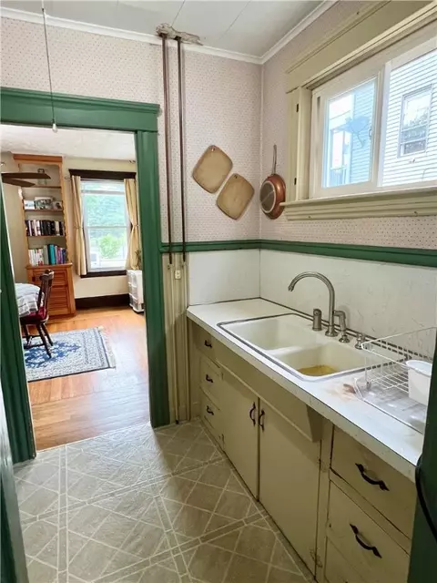 56 Asylum St, Woonsocket, RI 02895 photo 17