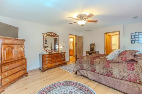 Bedroom - 46 S Eagle Nest Dr, Lincoln, RI 02865 photo 10 of 11