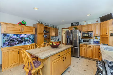 Kitchen - 46 S Eagle Nest Dr, Lincoln, RI 02865 photo 6 of 6