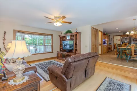 Living - 46 S Eagle Nest Dr, Lincoln, RI 02865 photo 4 of 4