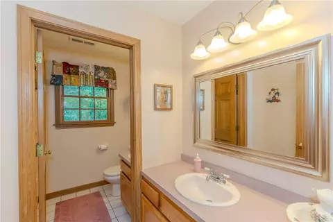 Bath - 46 S Eagle Nest Dr, Lincoln, RI 02865 photo 1 of 3