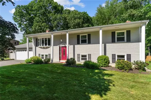 9 Betsy Williams Circle Cir, Johnston, RI 02919