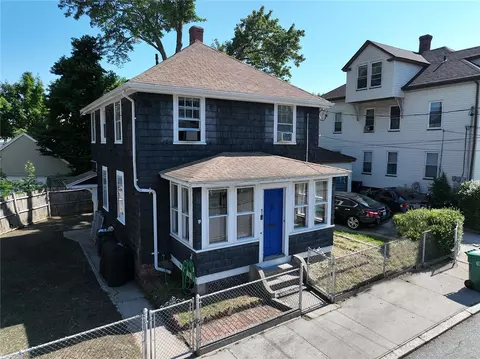 21 Avenue B, Woonsocket, RI 02895