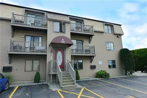 5 Village Ct #5, West Warwick, RI 02893