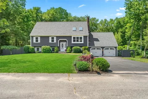 10 Jameson Dr, Rehoboth, MA 02769