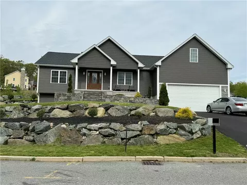 48 Abatecola Way, Johnston, RI 02919