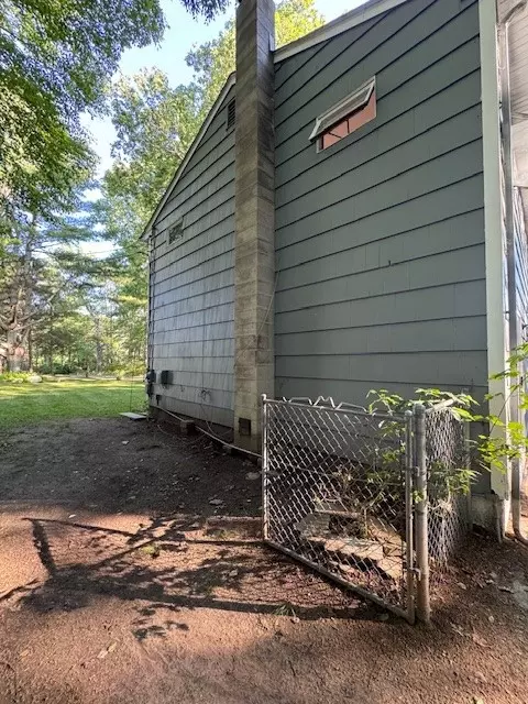 201 Indian Trl, Glocester, RI 02814 photo 9