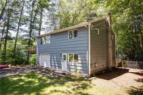 201 Indian Trl, Glocester, RI 02814 photo 2