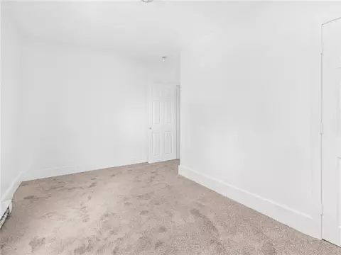 Bedroom - 37 Paradis Ave, Woonsocket, RI 02895 photo 6 of 8