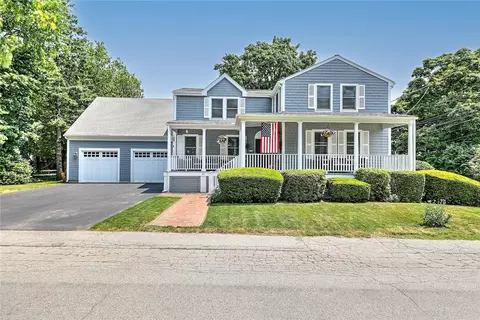 42 Chapel Rd, Barrington, RI 02806