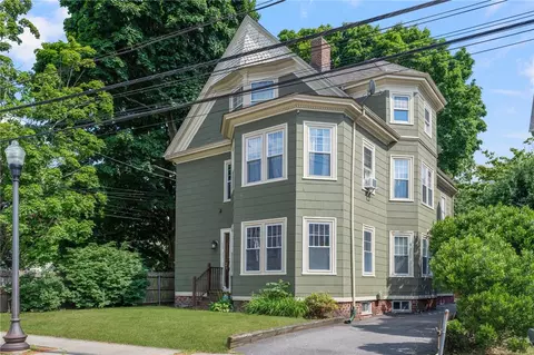 25 Armistice Blvd #3, Pawtucket, RI 02860