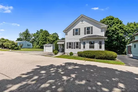 18 Taft St, Coventry, RI 02816
