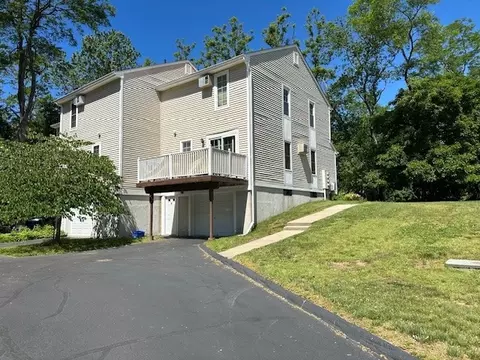 9 Starrwood Dr, Norwich, CT 06360