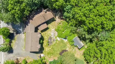 871 Read School House Rd, Coventry, RI 02816