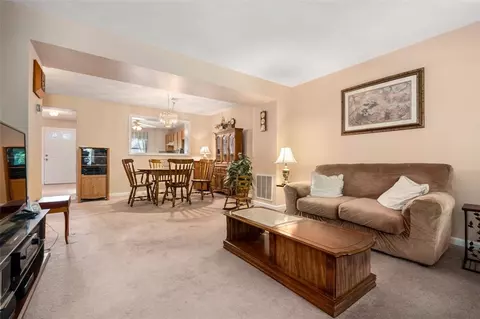 1102 Brookhaven Ln #1102, Woonsocket, RI 02895 photo 14