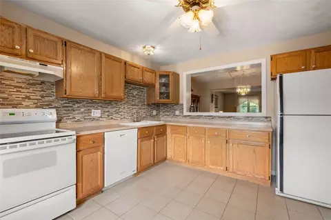 1102 Brookhaven Ln #1102, Woonsocket, RI 02895 photo 6