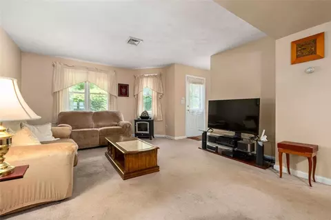 1102 Brookhaven Ln #1102, Woonsocket, RI 02895 photo 12