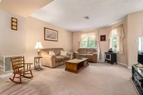 1102 Brookhaven Ln #1102, Woonsocket, RI 02895 photo 9