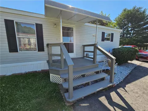 14 Torch Ln, Coventry, RI 02816