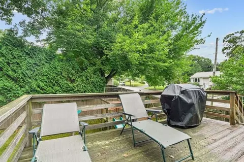 Exterior - 204 Shenandoah Rd, Warwick, RI 02886 photo 4 of 9