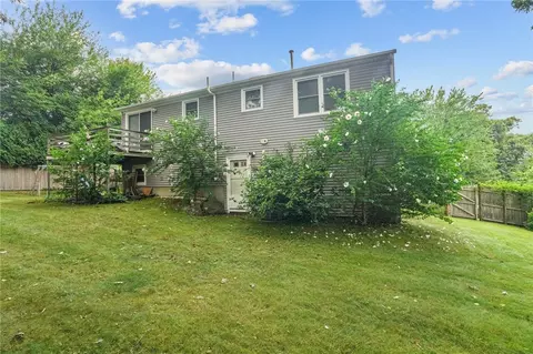 Exterior - 204 Shenandoah Rd, Warwick, RI 02886 photo 8 of 9