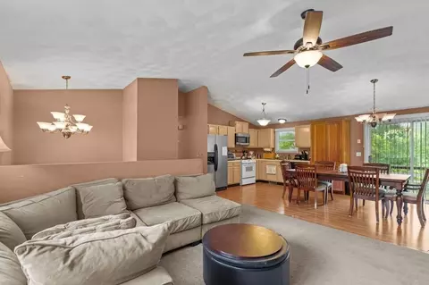 Living - 204 Shenandoah Rd, Warwick, RI 02886 photo 3 of 5