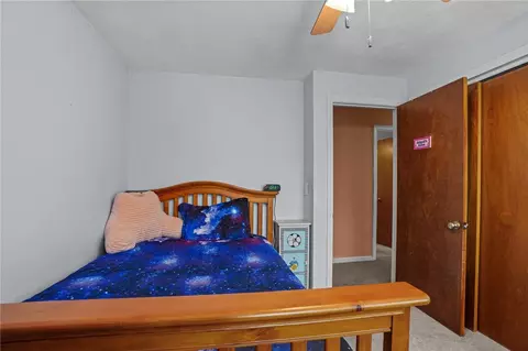 Bedroom - 204 Shenandoah Rd, Warwick, RI 02886 photo 4 of 8