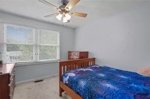 Bedroom - 204 Shenandoah Rd, Warwick, RI 02886 photo 6 of 8