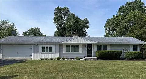 21 Roberts St, Cumberland, RI 02864