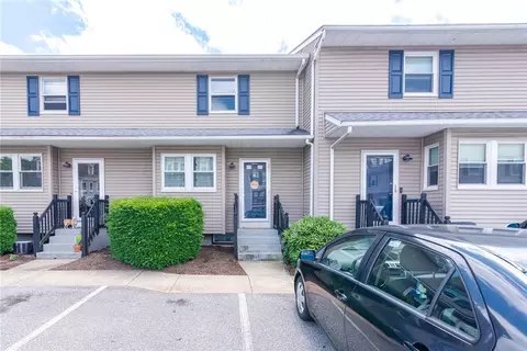 169 Courtland St #7, Providence, RI 02909