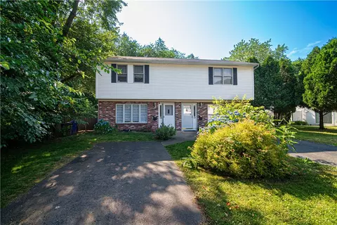 56 Plum Rd, Riverside, RI 02915
