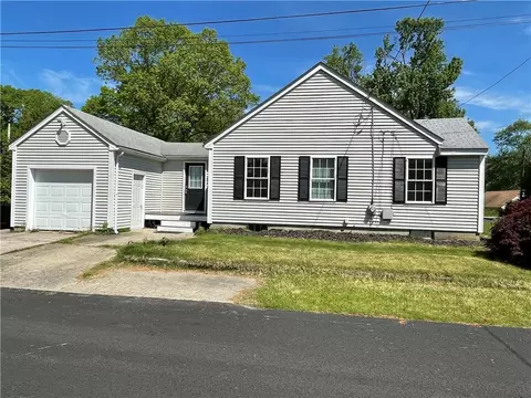 Exterior - 3 Pine Ln, Coventry, RI 02816 photo 2 of 5
