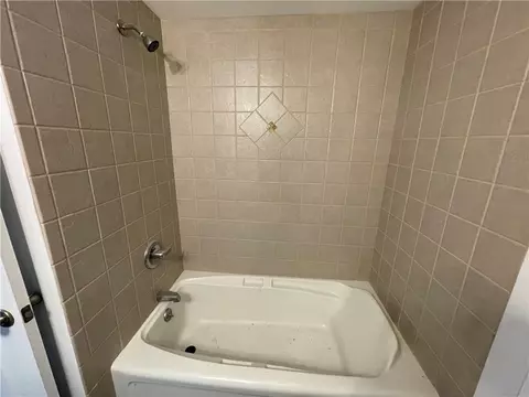 Bath - 3 Pine Ln, Coventry, RI 02816 photo 3 of 3